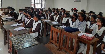रा0 महाविद्यालय चिन्यालीसौड़ में सांस्कृतिक परिषद के द्वारा मनाया गया हिंदी दिवस