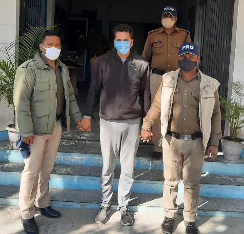 कश्मीर के रहने वाले फरार कार चोर को रानीपुर पुलिस ने किया गिरफ्तार