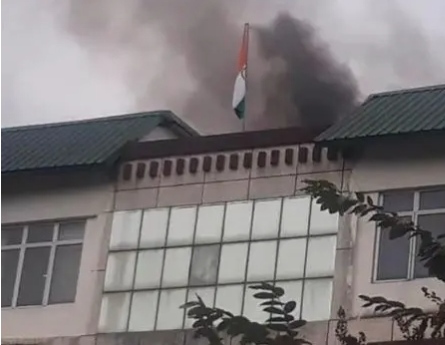 उत्तराखंड: मुख्यमंत्री कार्यालय में लगी आग