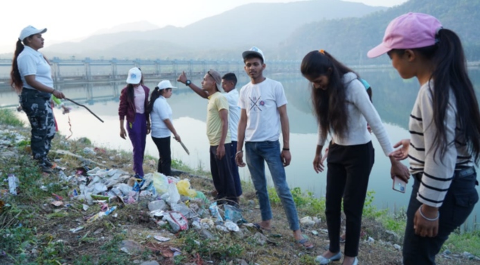 नमामि गंगे के अंतर्गत निकाली गई जन जागरूकता रैली