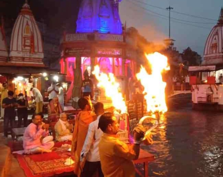 हरिद्वार: श्री गंगासभा हुई डिजिटल, जानिए हर की पैड़ी पर आरती करवाना कैसे करें ऑनलाइन बुक