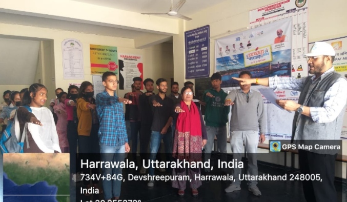 महाविद्यालय मालदेवता: प्राचार्या वंदना शर्मा ने छात्र छात्राओं को दिलाया गंगा शपथ का संकल्प
