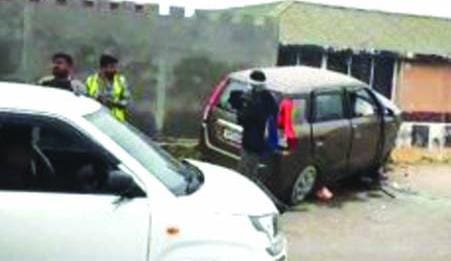 हरिद्वार: कार दुर्घटना में गंगा स्नान कर लौट रहे पिता-पुत्र समेत तीन की मौत