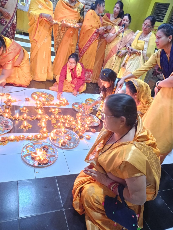 एकलव्य विश्वविद्यालय की प्रति कुलाधिपति पूजा मलैयामेडम का गायत्री शक्तिपीठ दमोह में हुआ भव्य स्वागत