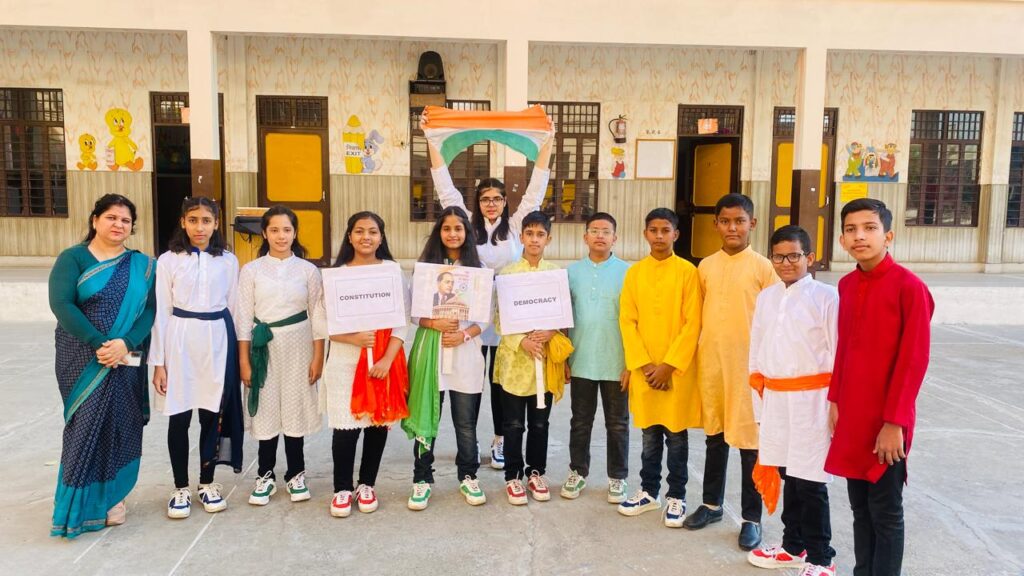 शिवडेल स्कूल जगजीतपुर के विधार्थियो ने दिया पथ नाट्य के माध्यम से संविधान के प्रति जागरूकता संदेश