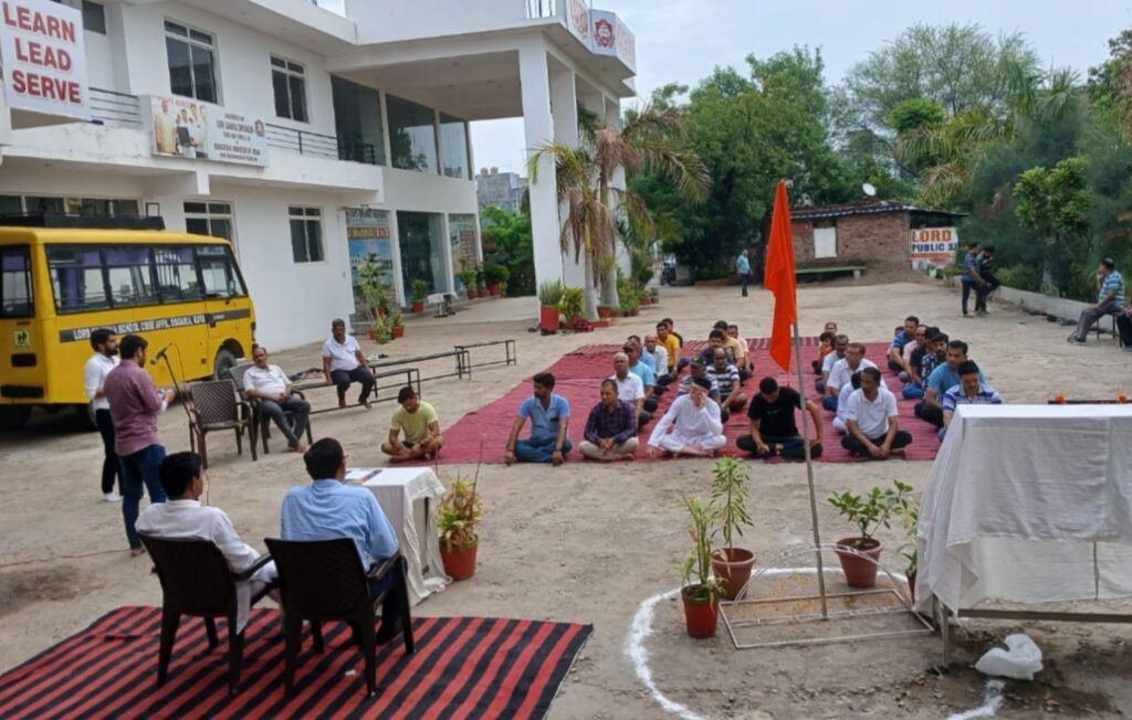 लार्ड कृष्णा स्कूल प्रांगण सोगरिया में  छत्रपति शिवाजी महाराज के राज्याभिषेक के उपलक्ष्य में हिंदू साम्राज्य दिवस मनाया