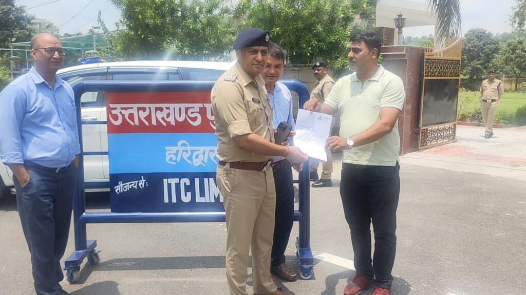 कांवड़ मेले में हरिद्वार पुलिस को मिला I.T.C कंपनी का सहयोग, दिए 40 स्लाइडिंग बैरियर