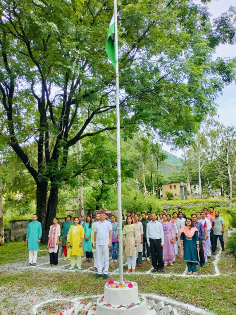 महाविद्यालय बेतालघाट नैनीताल में हर्षोल्लास से मनाया स्वतन्त्रता दिवस