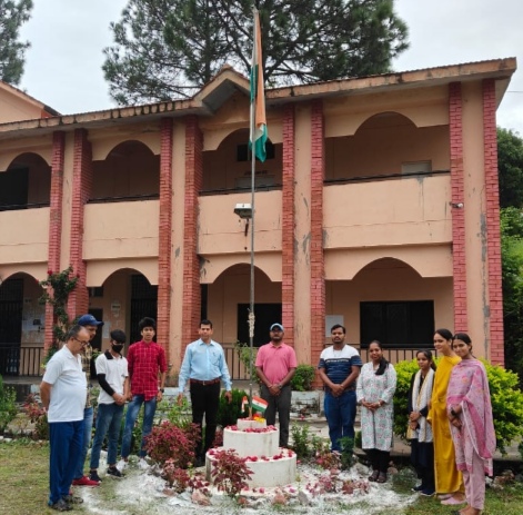 राजकीय महाविद्यालय पौखाल, टिहरी में धूमधाम से मनाया गया स्वतंत्रता दिवस