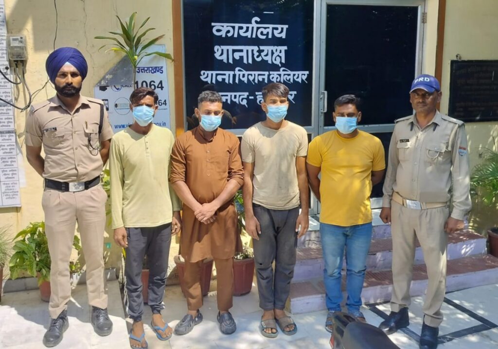 हरिद्वार: 200 कुंतल भैंस वंशीय मांस के साथ, पुलिस ने चार आरोपी दबोचे