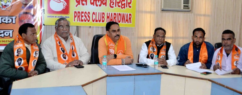 शिवसेना निकाय चुनाव में भाजपा सहित राजनीतिक दलों को नहीं देगी समर्थन नहीं- देवेंद्र प्रजापति