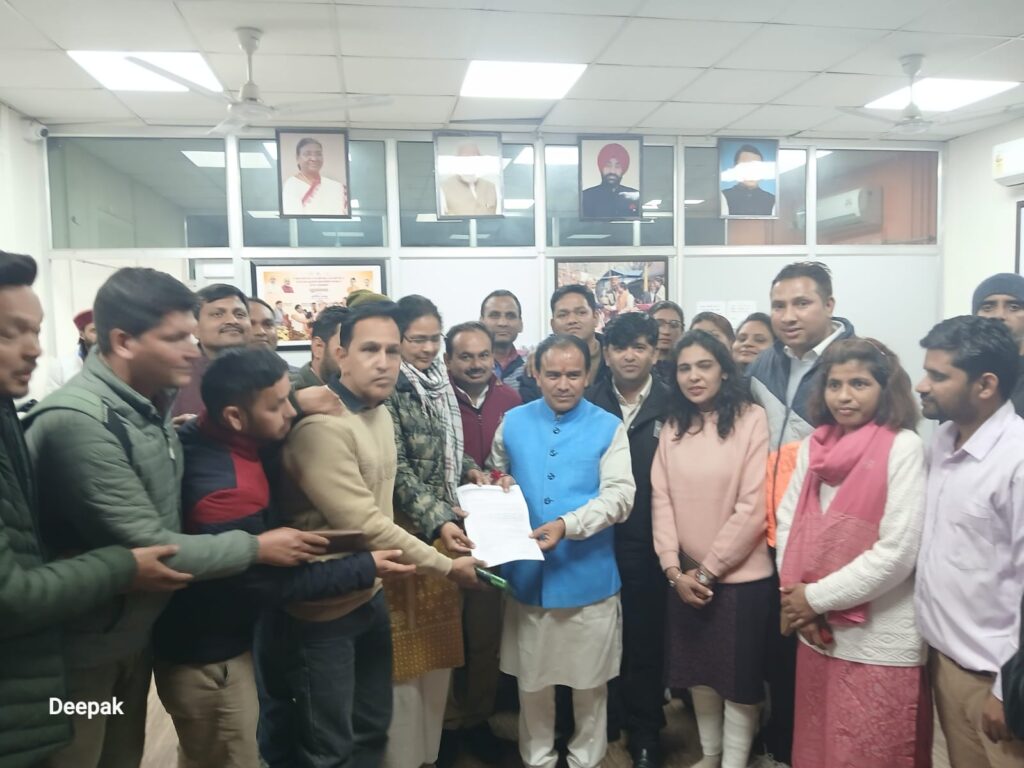 प्रभावित हुए अतिथि शिक्षकों का अतिशीघ्र समायोजन और सुरक्षित भविष्य को लेकर प्रतिनिधिमंडल ने शिक्षा मंत्री से की भेंट
