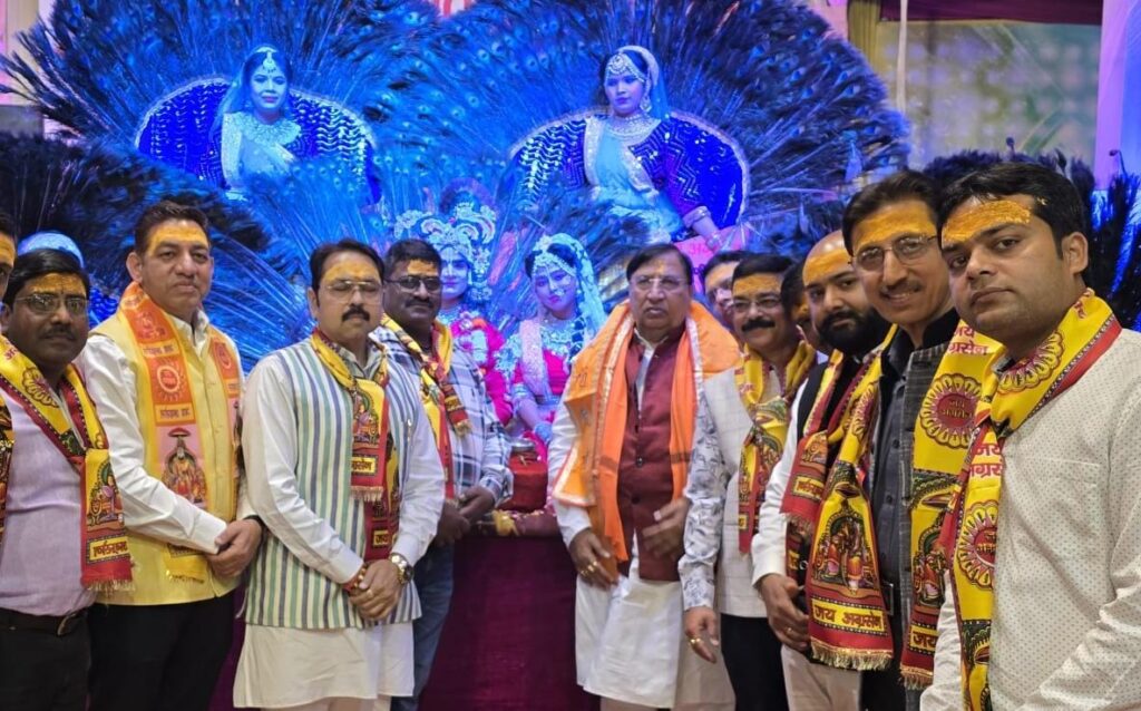 वैश्य समाज देश की आर्थिक रीढ़ है और समाज को संगठित रहकर राष्ट्र निर्माण में योगदान देना चाहिए : नरेश बंसल 