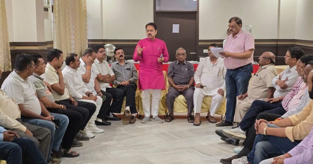 वैश्य समाज ने किया वैश्य बंधु महासभा का गठन, डा.विशाल गर्ग बने महासभा के मुख्य संयोजक