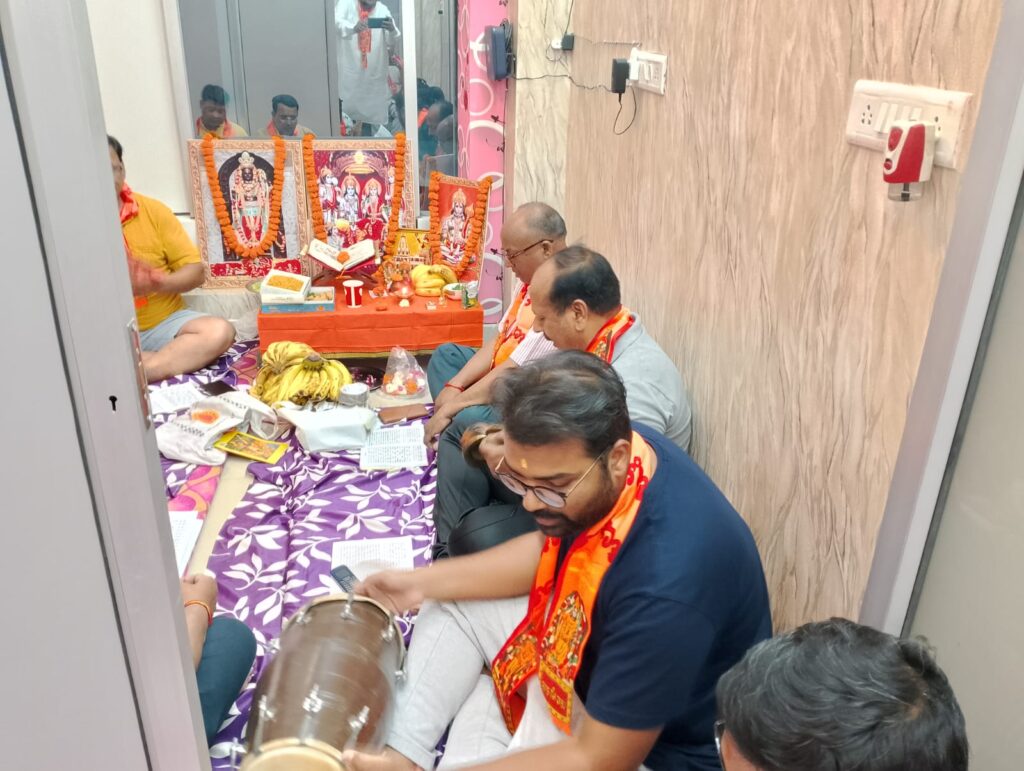 लखनऊ: मयूर काम्प्लेक्स, इंदिरा नगर में रामचरितमानस सुंदरकांड के संगीतमय पाठ का आयोजन सम्पन्न