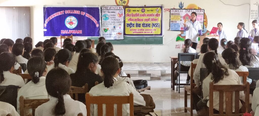 महिला महाविद्यालय हल्द्वानी में एक दिवसीय स्वास्थ्य जागरूकता कार्यशाला का आयोजन