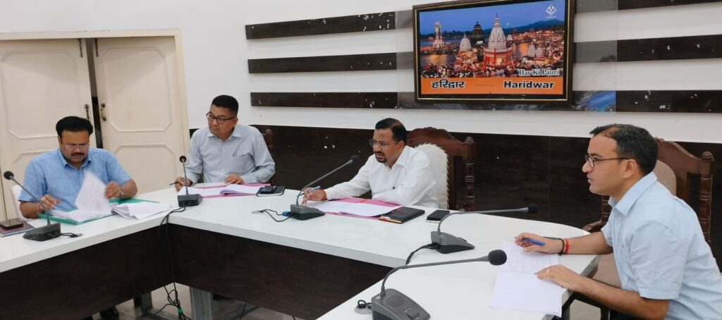 हरिद्वार: गंदगी फैलने वाले एवं अतिक्रमण करने वाले पर की जाए सख्त करवाई- जिलाधिकारी