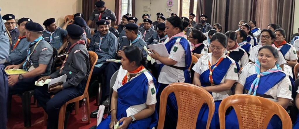 हँसी की एक ख़ुराक दिमाग़ को स्नान करा देने के समान – प्रोफेसर सत्येन्द्र