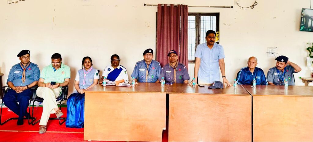 रोवर्स रेंजर्स के बेसिक व एडवांस्ड कोर्स मे तीसरे दिन अनुमान लगाना, रोवर की सफलता, रोप क्राफ़्ट, BSG ID बनाना आदि की जानकारी दी