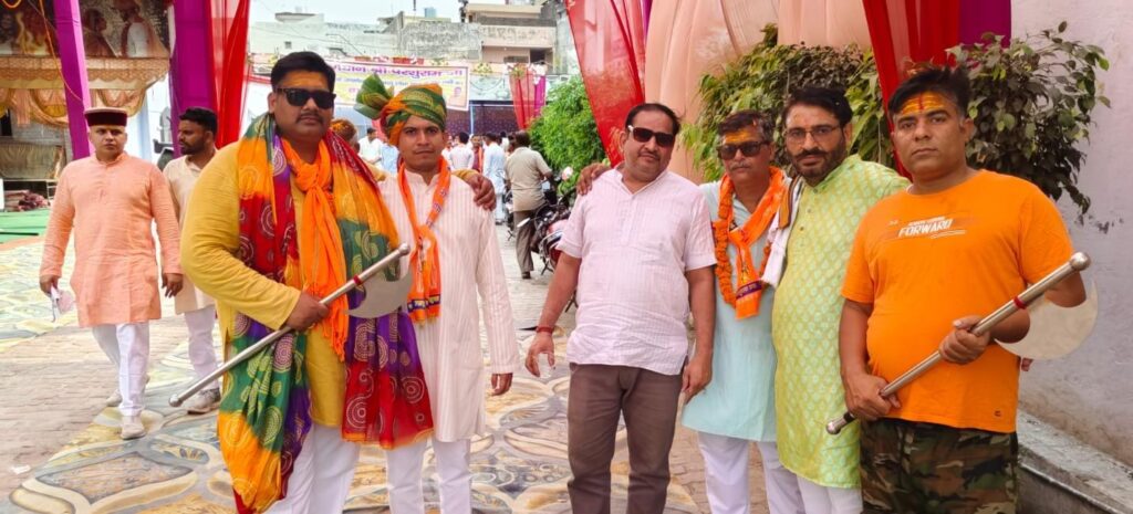 जिला मुख्यालय बिजनौर पर निकाली गई भगवान परशुराम जन्मोत्सव की भव्य शोभा यात्रा