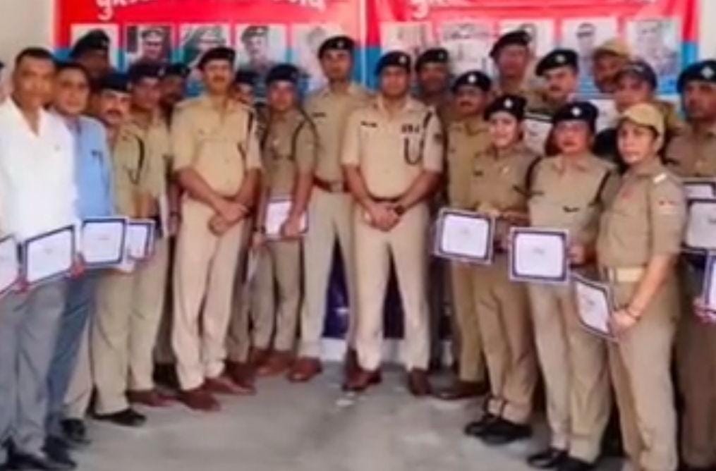 हरिद्वार: सैनिक सम्मेलन में एसएसपी ने मई माह में उत्कृष्ट कार्य करने वाले पुलिसकर्मियों को किया सम्मानित