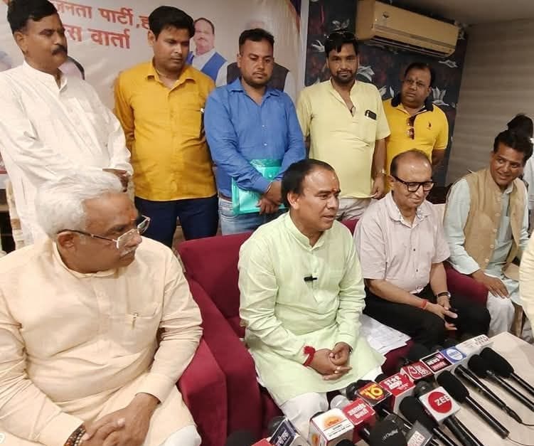 हरिद्वार: कैबिनेट मंत्री धन सिंह रावत ने प्रेस वार्ता में मोदी सरकार के 11 वर्ष की गिनायी उपलब्धियां