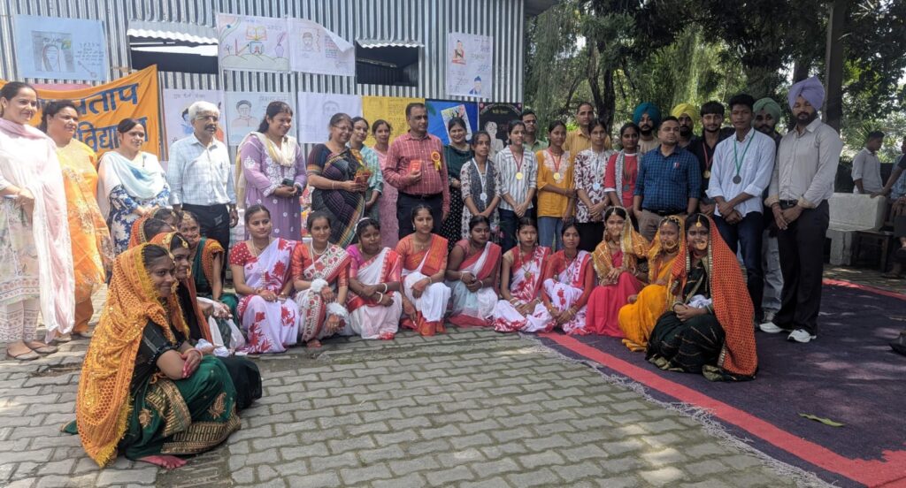 राजकीय महाविद्यालय नानकमत्ता में हिंदी दिवस के अवसर पर दो दिवसीय हिंदी पखवाड़ा के अन्तर्गत कार्यक्रम आयोजित