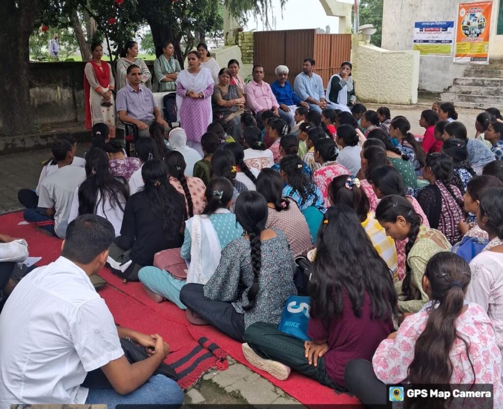 राजकीय महाविद्यालय नानकमत्ता में निर्वाचन समिति एवं शिकायत निवारण प्रकोष्ठ की बैठक आयोजित