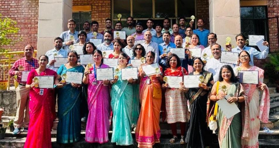 महाविद्यालय कमांद की डॉo बीना रानी ने छ: दिवसीय शैक्षिक भ्रमण कार्यक्रम में किया प्रतिभाग