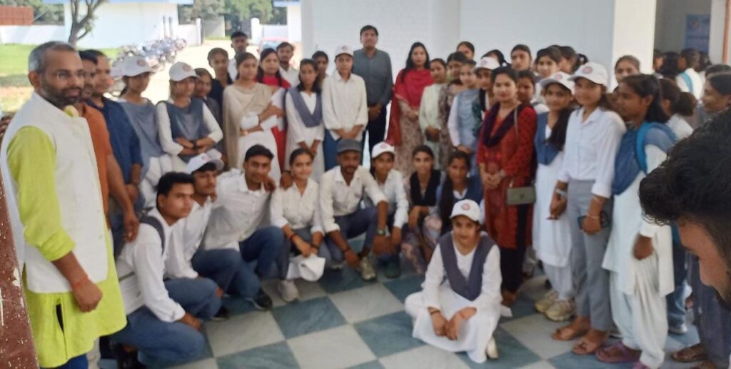 हरिद्वार: धनौरी पीजी कॉलेज में राष्ट्रीय सेवा योजना स्थापना दिवस के उपलक्ष्य में हुआ एकदिवसीय शिविर का आयोजन