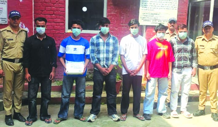 हरिद्वार: गणेश महोत्सव के दौरान मारपीट व फायरिंग मामले में पुलिस ने पकड़े बैंगन गैंग के छह बैंगन
