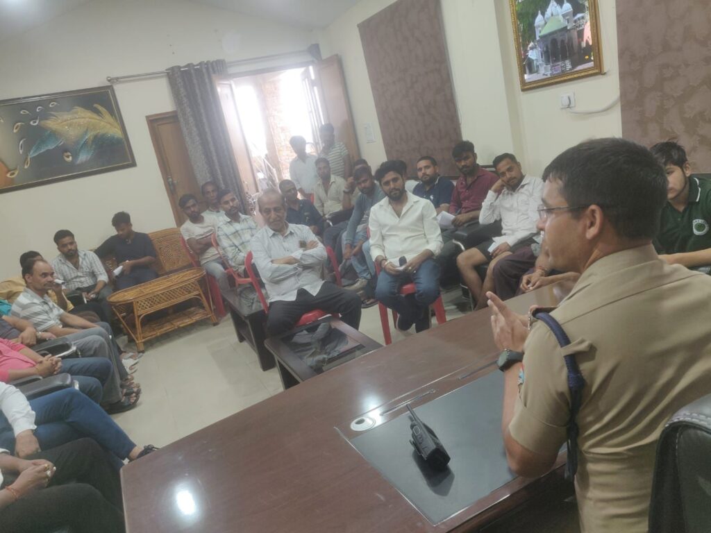 कोतवाली नगर पुलिस द्वारा जन जागरूकता अभियान के अंतर्गत हरकी पैड़ी में चौपाल का किया आयोजन